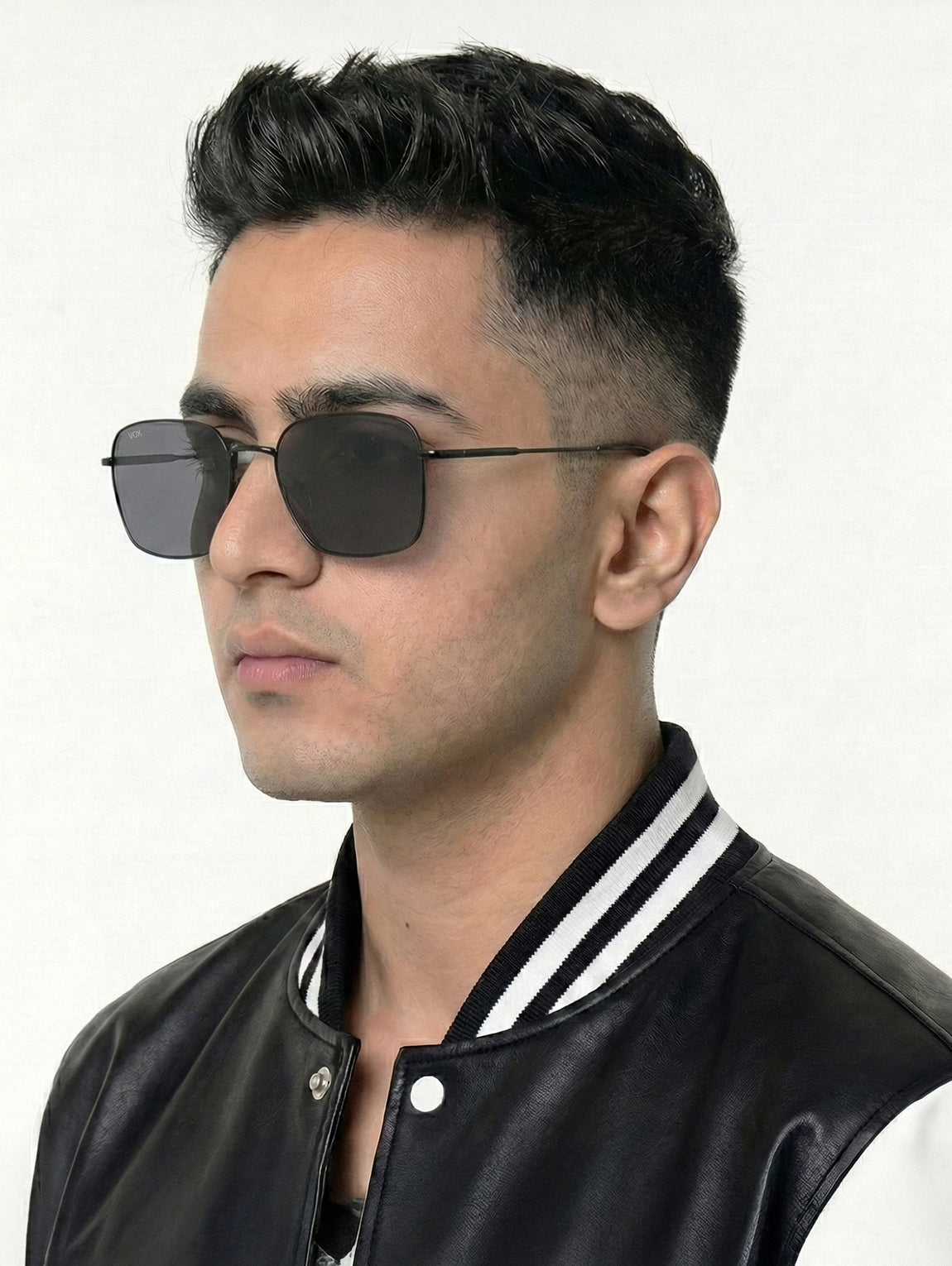 gold-brown_vox-1002-male
