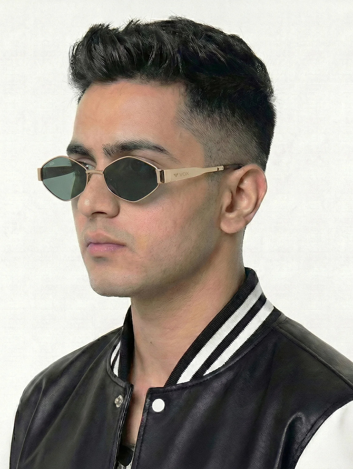 gold-brown_vox-1009-male