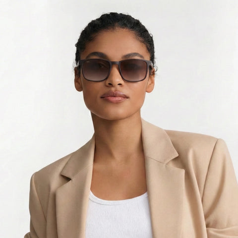 black-gun_vox-1019-female